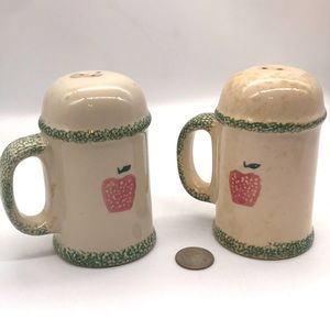 Ceramic Mug Type Vintage Salt & Pepper Shaker’s